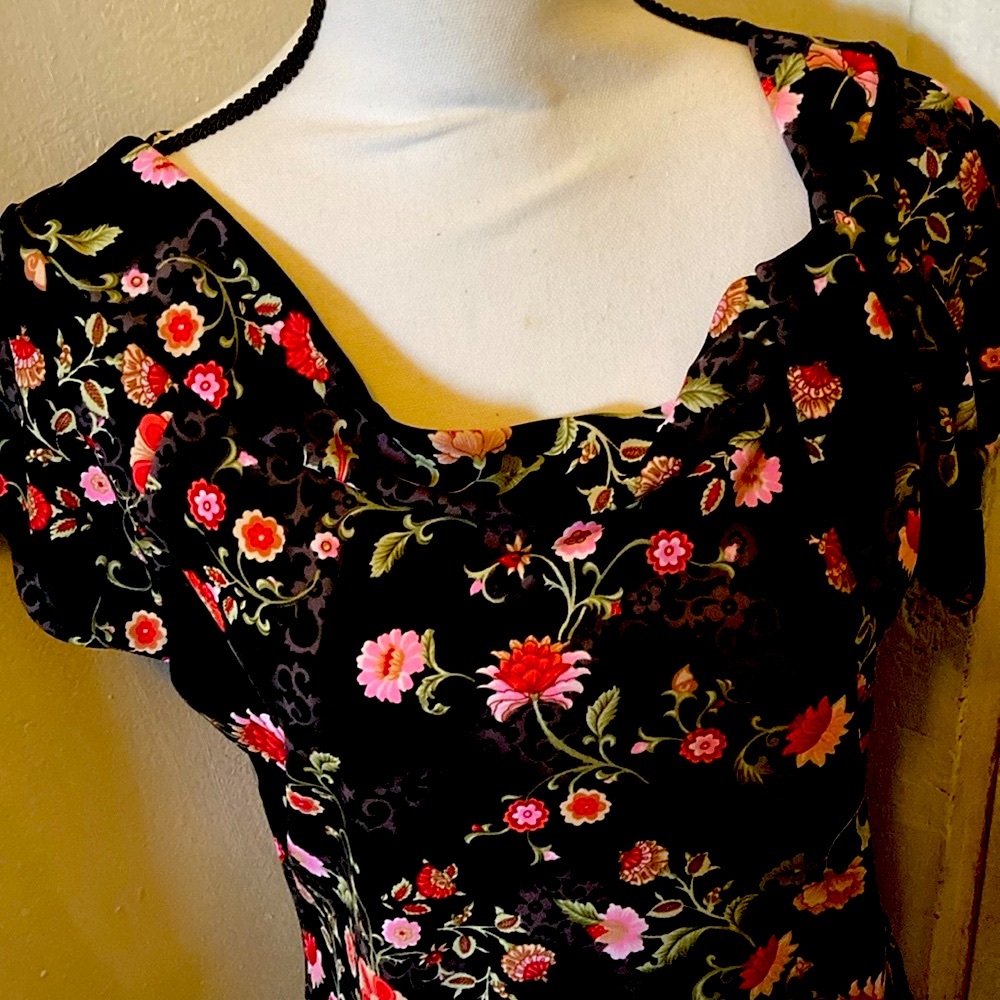 NWT Rose blouse